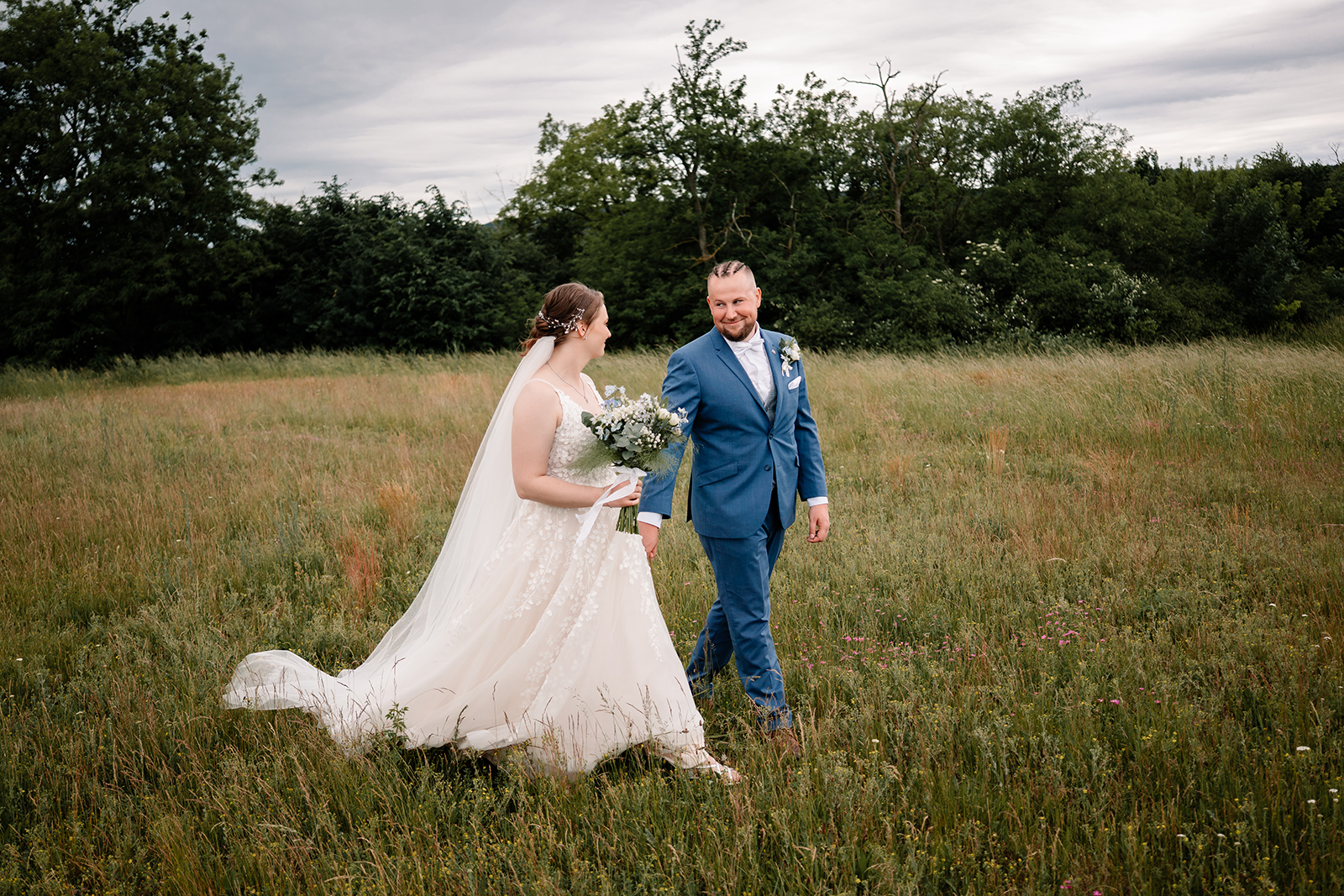 hanaholbovafotografie fotografkaznojmo fotografkajiznimorava rodinnafotografkaznojmo rodinnafotografkajiznimorava svatebnifotografznojmo svatebnifotografkaznojmo svatebnifotografjiznimorava svatbyznojmo